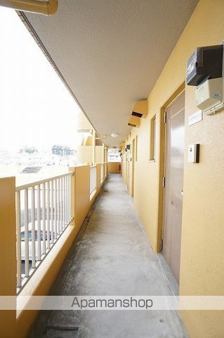 リバーハイツ今之浦の外観写真