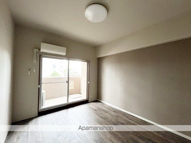 アミスター大供の内装写真