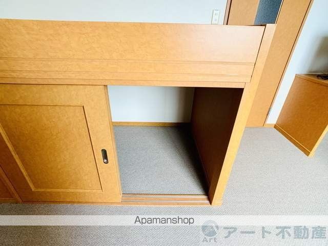 レオパレスグランド カメリアIIIの内装写真