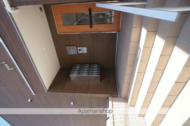 リブリ・CASA CAMINO横浜鶴見の玄関写真