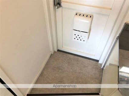 ビレッジハウス千秋２号棟[2K/28.98m2]の玄関