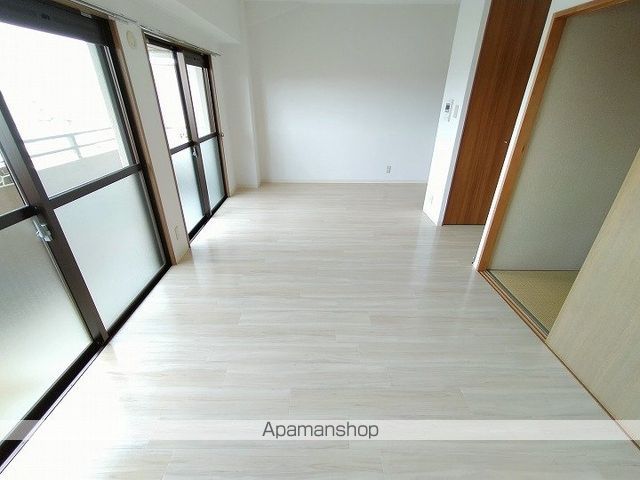 センチュリー竹谷の内装写真