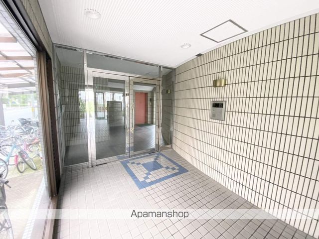 パレス東洋5号館の玄関写真