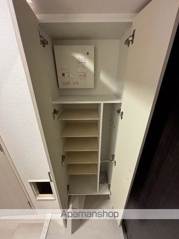ESLEAD SHIN−OSAKA ザ・プレミアWESTの内装写真