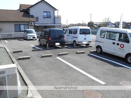 愛媛県松山市北斎院町[3K/55.16m2]の駐車場