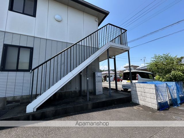 セフィラ宮本Aの玄関写真