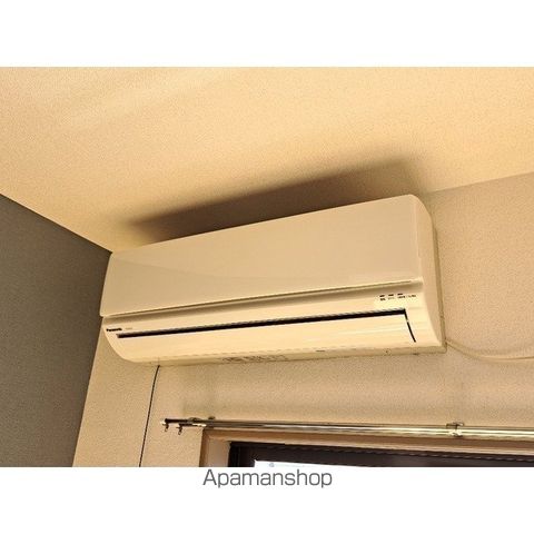 リトルバードの内装写真