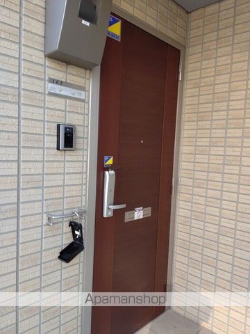 グランチェスタの玄関写真
