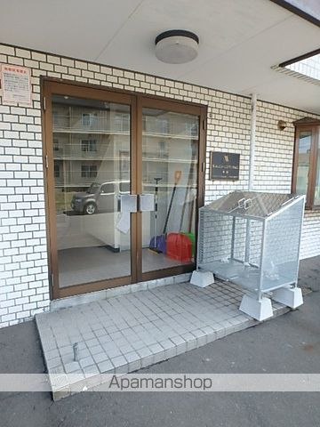 ビッグバーンズマンション南郷の玄関写真