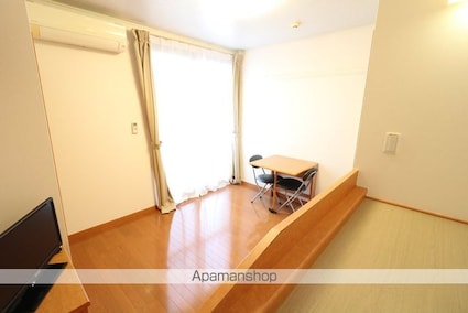 レオパレス湖畔平[1K/19.87m2]のリビング・居間1