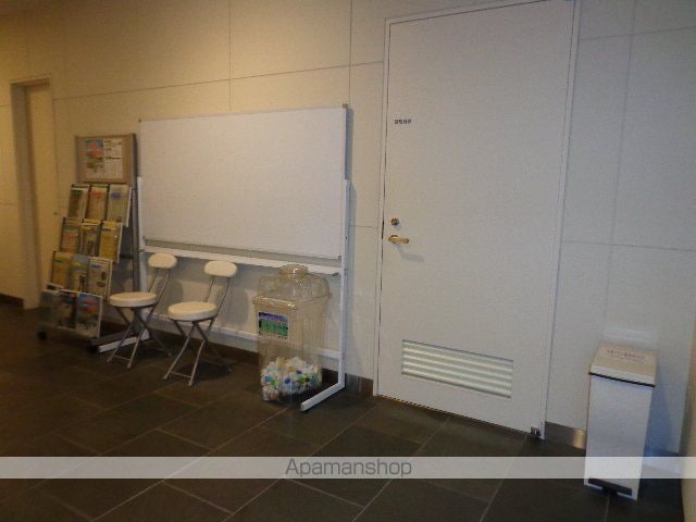 グランタワー府中ラ・アヴェニュー[3LDK/75.44m2]の共用部5