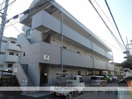 ファミールハイツ[1K/28.98m2]の駐車場3