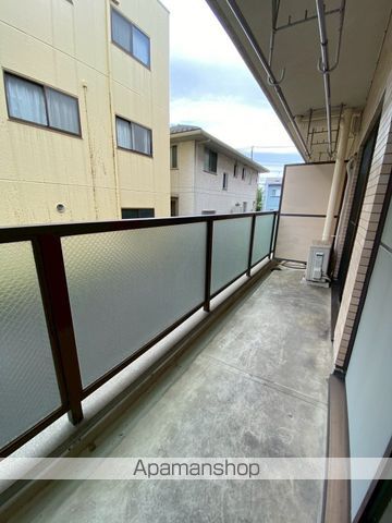 メイプルIIIの内装写真
