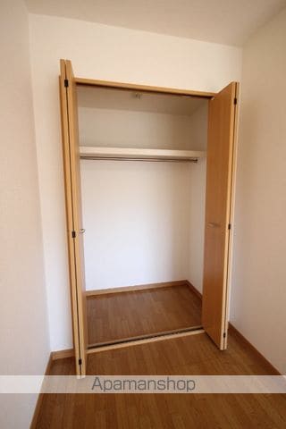 タウニーヒルズIIの内装写真