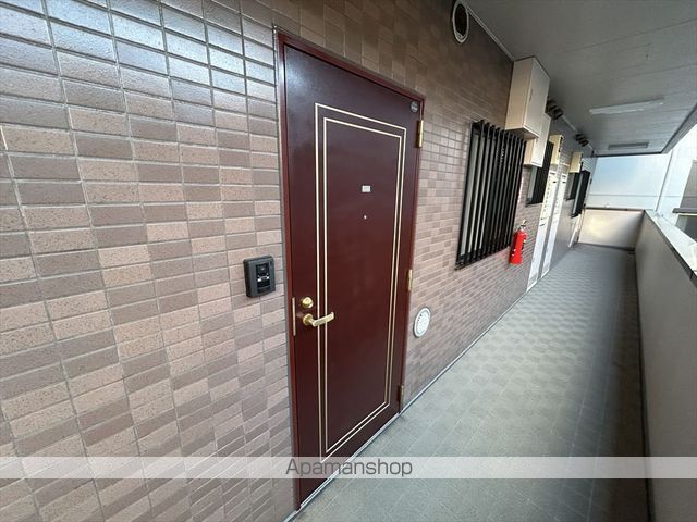 フォレスト相模の玄関写真