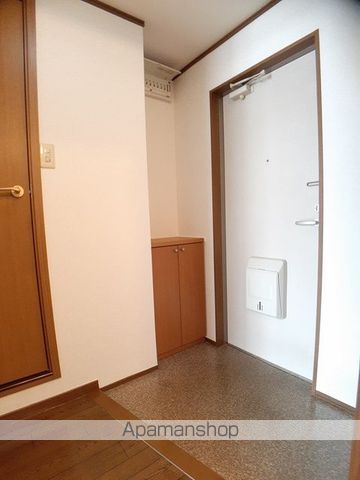 アヴェニール橋向の内装写真
