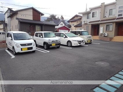 長野県松本市大字松原[2LDK/58.63m2]の駐車場
