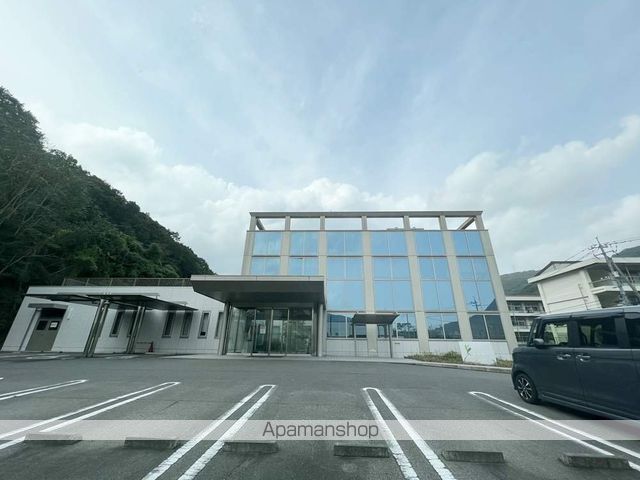 プラシードの周辺写真