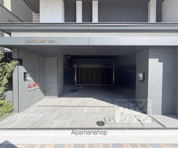 プレミスト京都三条堀川の玄関写真