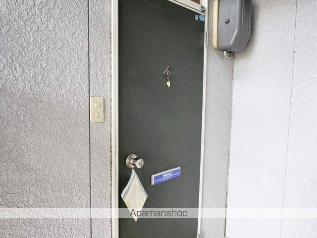 エステート新保の玄関写真