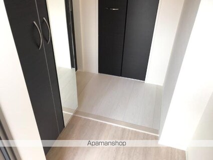 ロイヤル　ソフィア[1LDK/45.42m2]の玄関