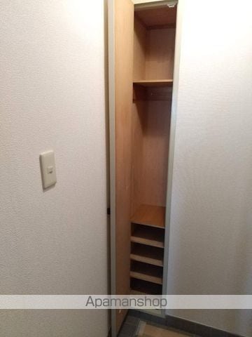 ミリアレジデンス中野弥生町の内装写真