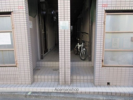 東京都杉並区高円寺南３丁目[1K/14.94m2]のエントランス2