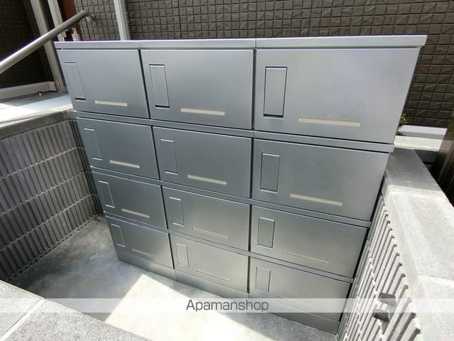 ハーウェル湘南台の玄関写真