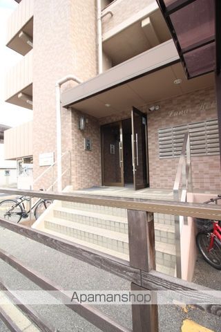 ルナ国体町の玄関写真