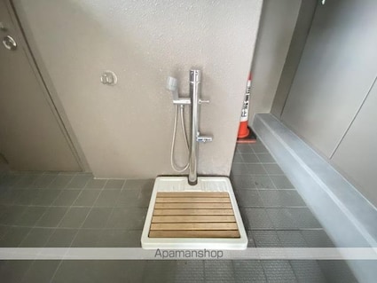 ロイヤルガーデンレインボーロード南８０１号[3LDK/78m2]の共用部1