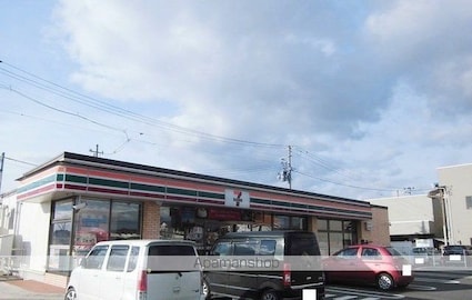 ジャパン・ビレッジウェスト[2LDK/59.24m2]の周辺3