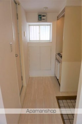 ローズアパート[1R/18.07m2]の玄関