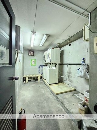 ＪＵＮ平山城[1K/18.15m2]の共用部1