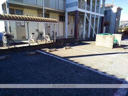 レオパレスラスタ[1K/20.28m2]の駐車場