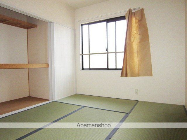 フレグランス一由II A棟の内装写真
