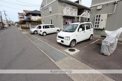 香川県高松市鶴市町[3K/50.42m2]の駐車場