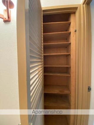 岩藤マンション[3DK/54.15m2]の玄関