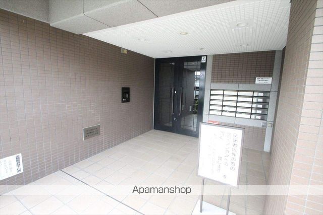 ラフィーネ江坂の玄関写真