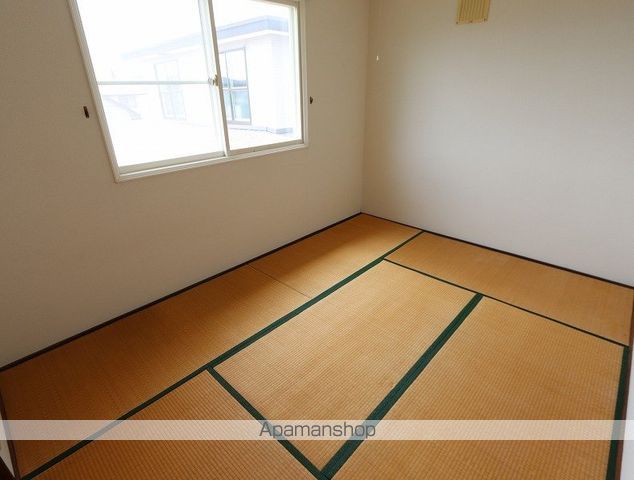 ロイヤルハイム豊川Aの内装写真