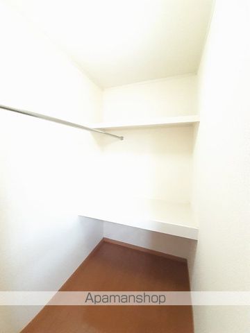 パラクレイシスの内装写真