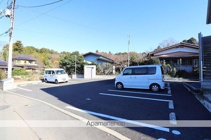 カーサＲ・Ｔ　Ｃ[2LDK/52.8m2]の駐車場