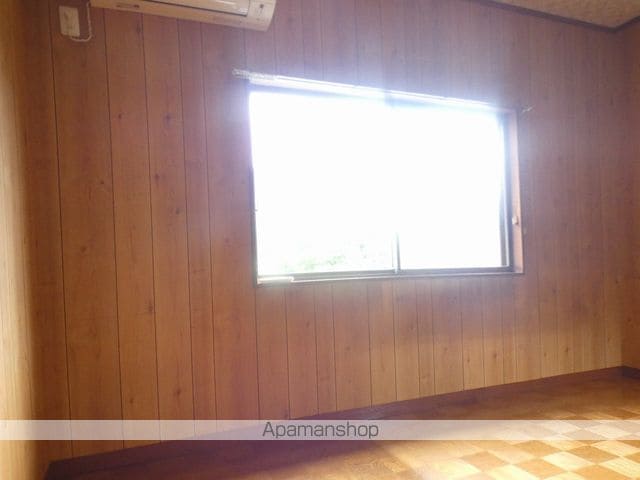 浜松市浜名区 2階建 築45年の内装写真
