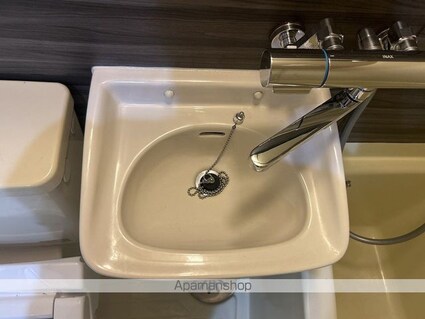 高知県高知市南元町[1R/17.01m2]の洗面所