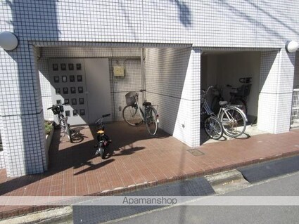 Ｍホーナー山越[2LDK/53.1m2]の共用部1