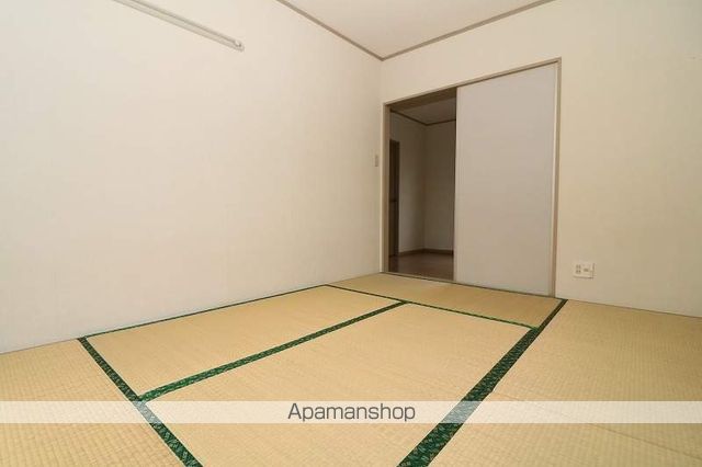 ビューテラス旭原C棟の内装写真