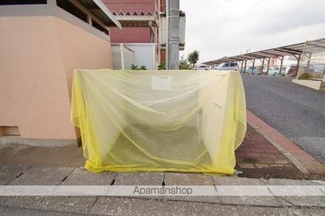 笹野ロイヤルハイツ A棟の外観写真