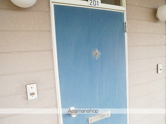 ハイツ山の手の玄関写真