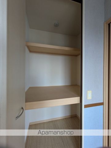 グローリー上の町の内装写真