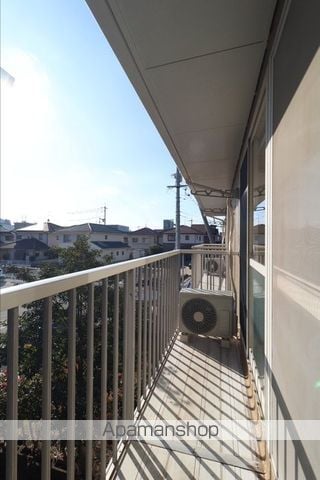 ニューハウジングの内装写真