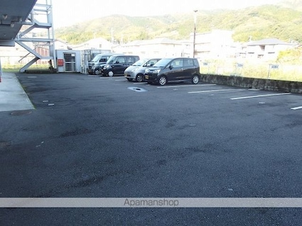 パレスハイツ萩野[3DK/54m2]の駐車場2